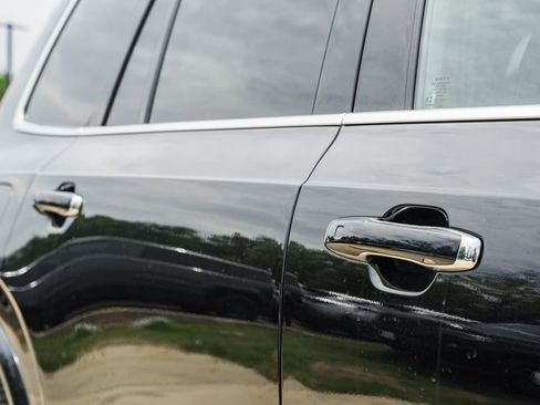 Used 2022 Volvo XC90 T6 Inscription w/ Climate Package image 14