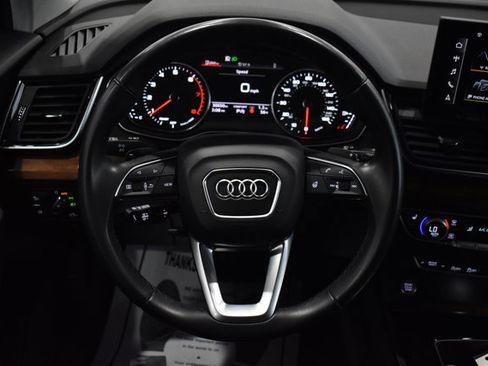 Used 2023 Audi Q5 2.0T Premium w/ Convenience Package image 16