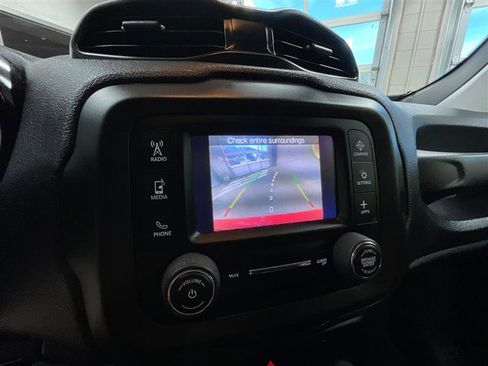 Used 2020 Jeep Renegade Sport w/ Sport Appearance Group FWD image 16