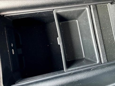 Certified 2025 Mercedes-Benz GLE 450 4MATIC image 26