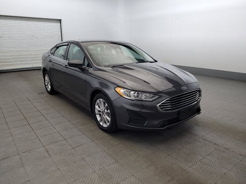 Used 2020 Ford Fusion SE FWD image 13