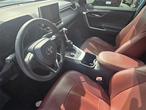 Used 2024 Toyota RAV4 SE image 20