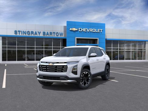 New 2027 Chevrolet Equinox LT w/ LPO, Floor Liner Package FWD image 10