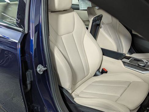 Certified 2023 BMW 330i xDrive Sedan w/ Premium Package image 27