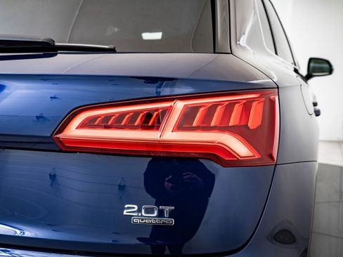 Used 2018 Audi Q5 2.0T Premium Plus w/ Premium Plus Package image 9