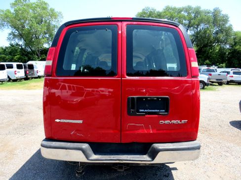 Used 2003 Chevrolet Express 2500 Passenger w/ LS Preferred Equipment Group image 17