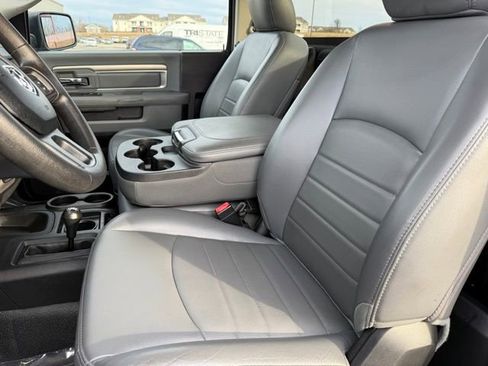 Used 2016 RAM 2500 Tradesman w/ Chrome Appearance Group image 18