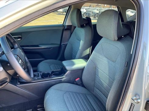 Certified 2025 Kia K4 EX image 10