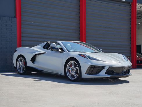 Used 2023 Chevrolet Corvette Stingray Preferred Conv w/ 2LT image 4