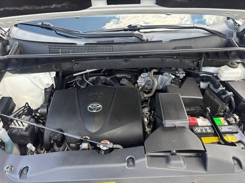 Used 2019 Toyota Highlander Limited Platinum AWD/4WD image 33
