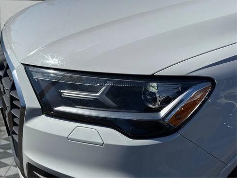 Used 2021 Audi Q7 3.0T Premium Plus image 25