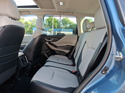 Certified 2023 Subaru Forester Limited AWD/4WD image 10