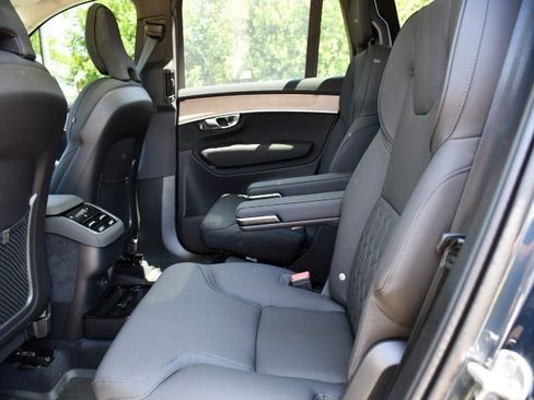 New 2026 Volvo XC90 B6 Plus w/ Protection Package Premier AWD/4WD image 16