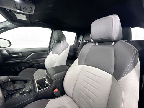 Certified 2025 Toyota Tacoma TRD Sport image 3