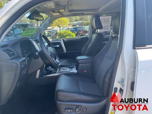 Used 2022 Toyota 4Runner SR5 Premium w/ Moonroof Package AWD/4WD image 34