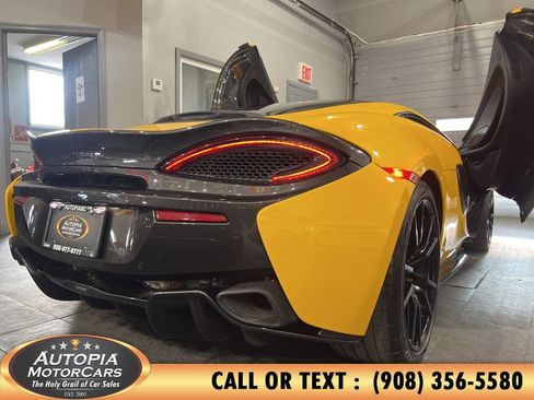 Used 2017 McLaren 570S RWD image 33