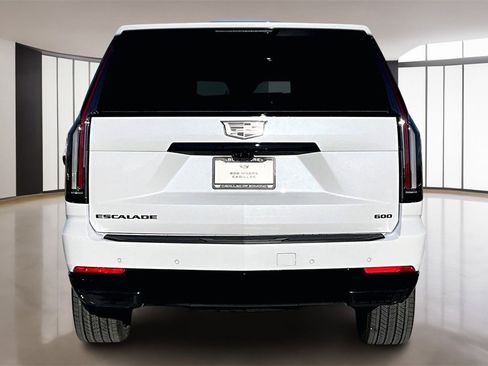 New 2026 Cadillac Escalade Platinum Sport w/ LPO, ONYX Package image 4