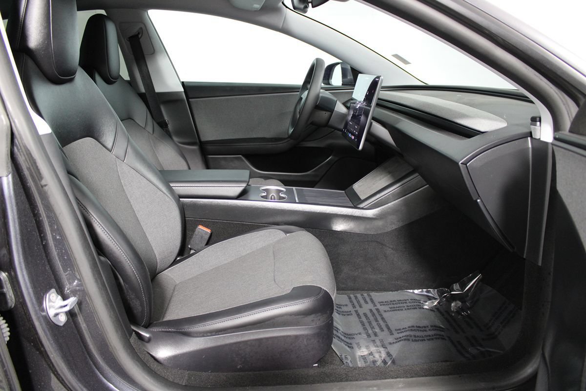 Used 2025 Tesla Model 3 Long Range RWD image 9