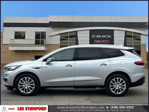 Used 2021 Buick Enclave Premium w/ Sun and Sites Package AWD/4WD image 2