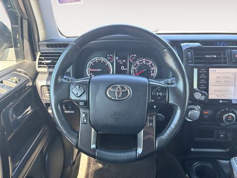 Used 2023 Toyota 4Runner TRD Off-Road Premium image 15