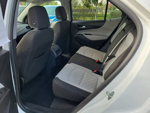 Used 2021 Chevrolet Equinox LT FWD image 10