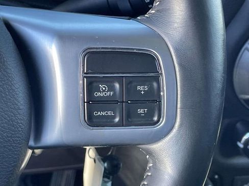 Used 2018 Jeep Wrangler Sport image 17