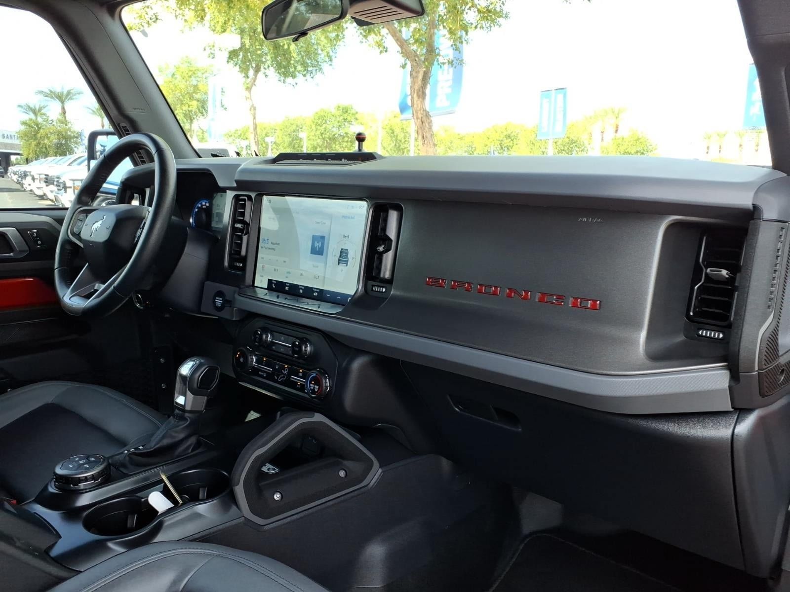 Used 2024 Ford Bronco Big Bend w/ Sasquatch Package AWD/4WD image 10