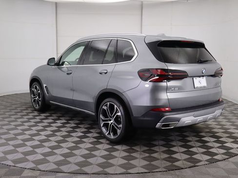 Used 2026 BMW X5 xDrive40i AWD/4WD image 8