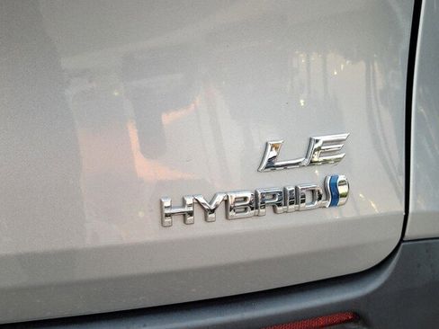 Certified 2023 Toyota Sienna LE image 29