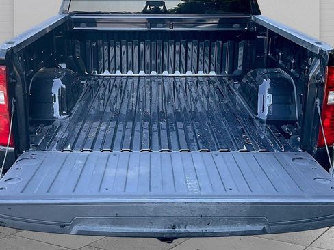 Used 2024 Chevrolet Silverado 1500 LT AWD/4WD image 4