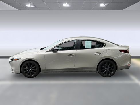 Used 2025 MAZDA MAZDA3 s FWD image 2
