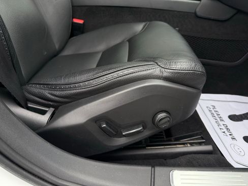 Used 2018 Volvo V90 T5 Cross Country w/ Convenience Package image 24