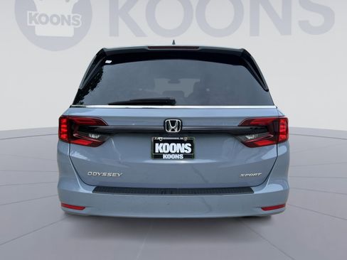 Used 2024 Honda Odyssey Sport image 10