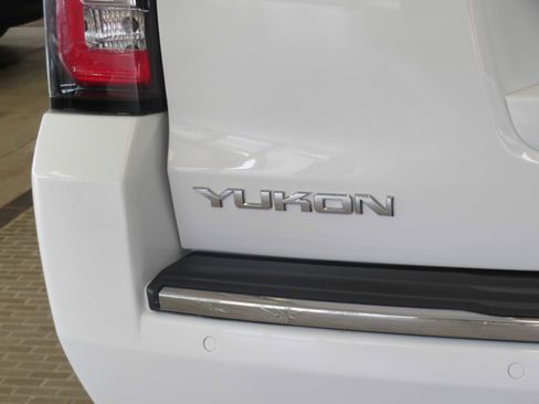 Used 2017 GMC Yukon Denali w/ Enhanced Security Package image 78
