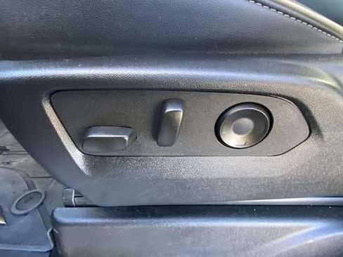 Certified 2025 Chevrolet Tahoe Premier image 18