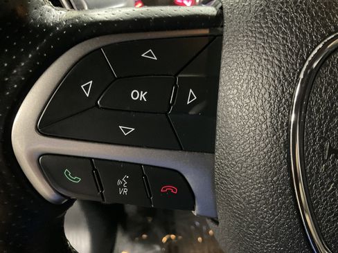 Used 2015 Dodge Challenger SRT Hellcat image 30