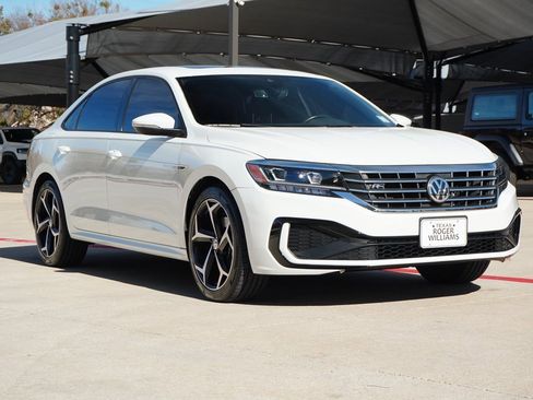 Used 2022 Volkswagen Passat 2.0T R-Line image 6