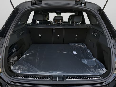 Certified 2026 Mercedes-Benz GLC 300 image 6