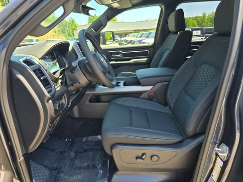 New 2026 RAM 1500 Big Horn AWD/4WD image 4