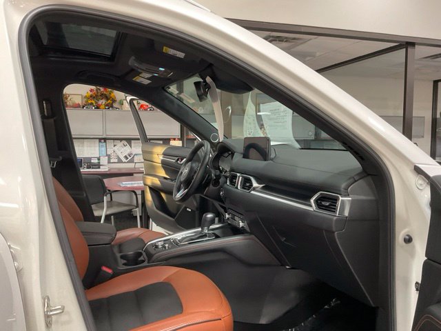 Certified 2025 MAZDA CX-5 Carbon Edition AWD/4WD image 36