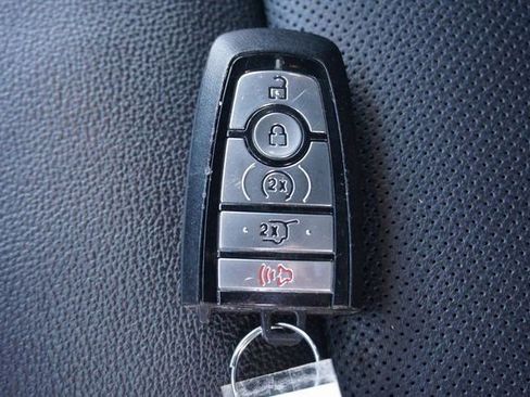 Certified 2022 Ford Explorer Limited w/ Limited Technology Package image 20