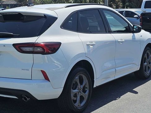 Used 2023 Ford Escape ST-Line AWD/4WD image 17