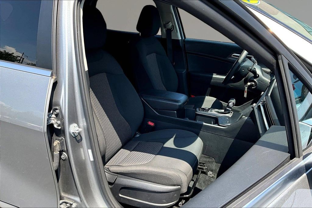 Used 2023 Kia Sportage LX AWD/4WD image 26