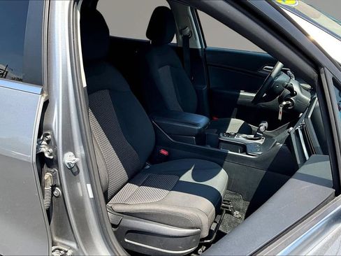 Used 2023 Kia Sportage LX AWD/4WD image 26