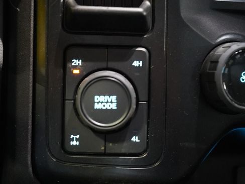 Used 2025 Ford F250 XL AWD/4WD image 18