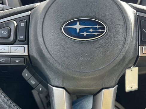 Used 2017 Subaru Outback 2.5i Premium image 15