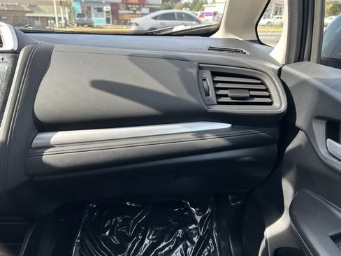 Used 2017 Honda Fit EX-L image 11