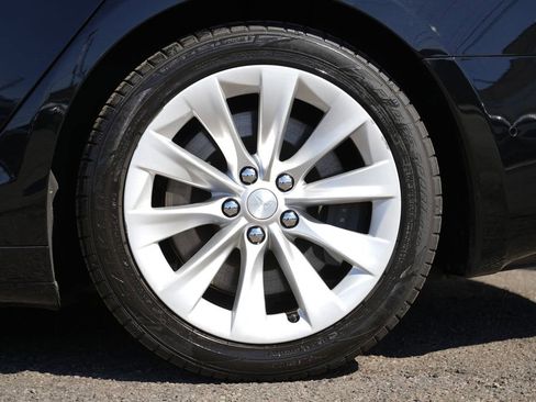 Used 2018 Tesla Model S 100D image 14