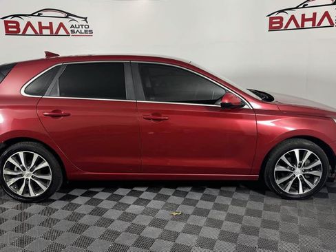 Used 2019 Hyundai Elantra GT FWD image 8