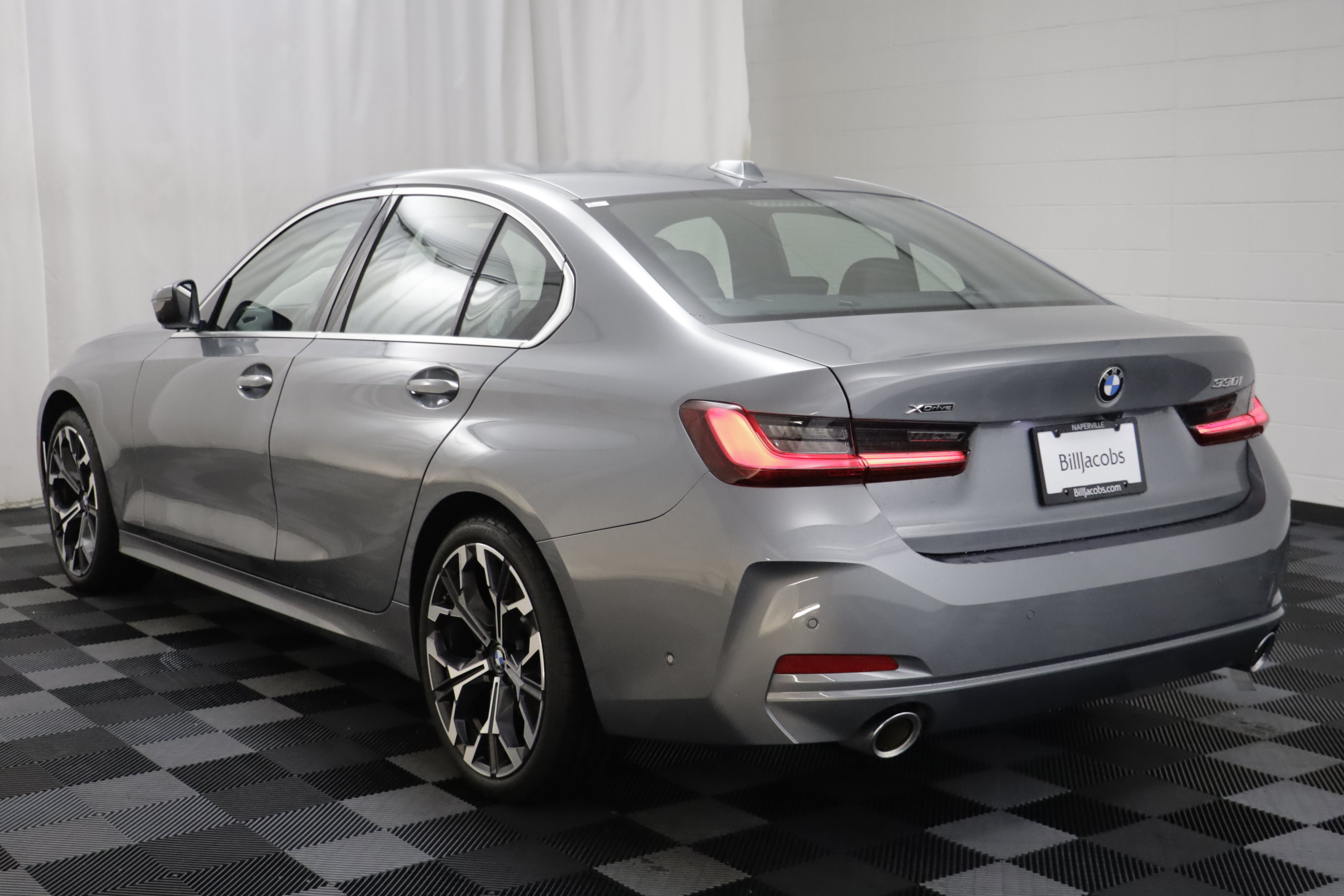 Used 2026 BMW 330i xDrive Sedan AWD/4WD image 14